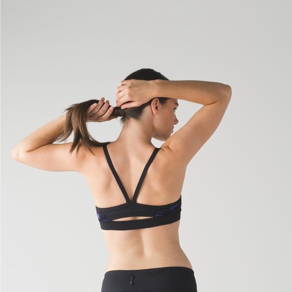 Lululemon Rise and Run Sports Bra Size 10 - Picture 9 of 11